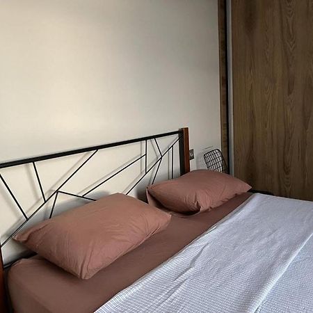 Great View Apartment Near Piazza Батуми Екстериор снимка
