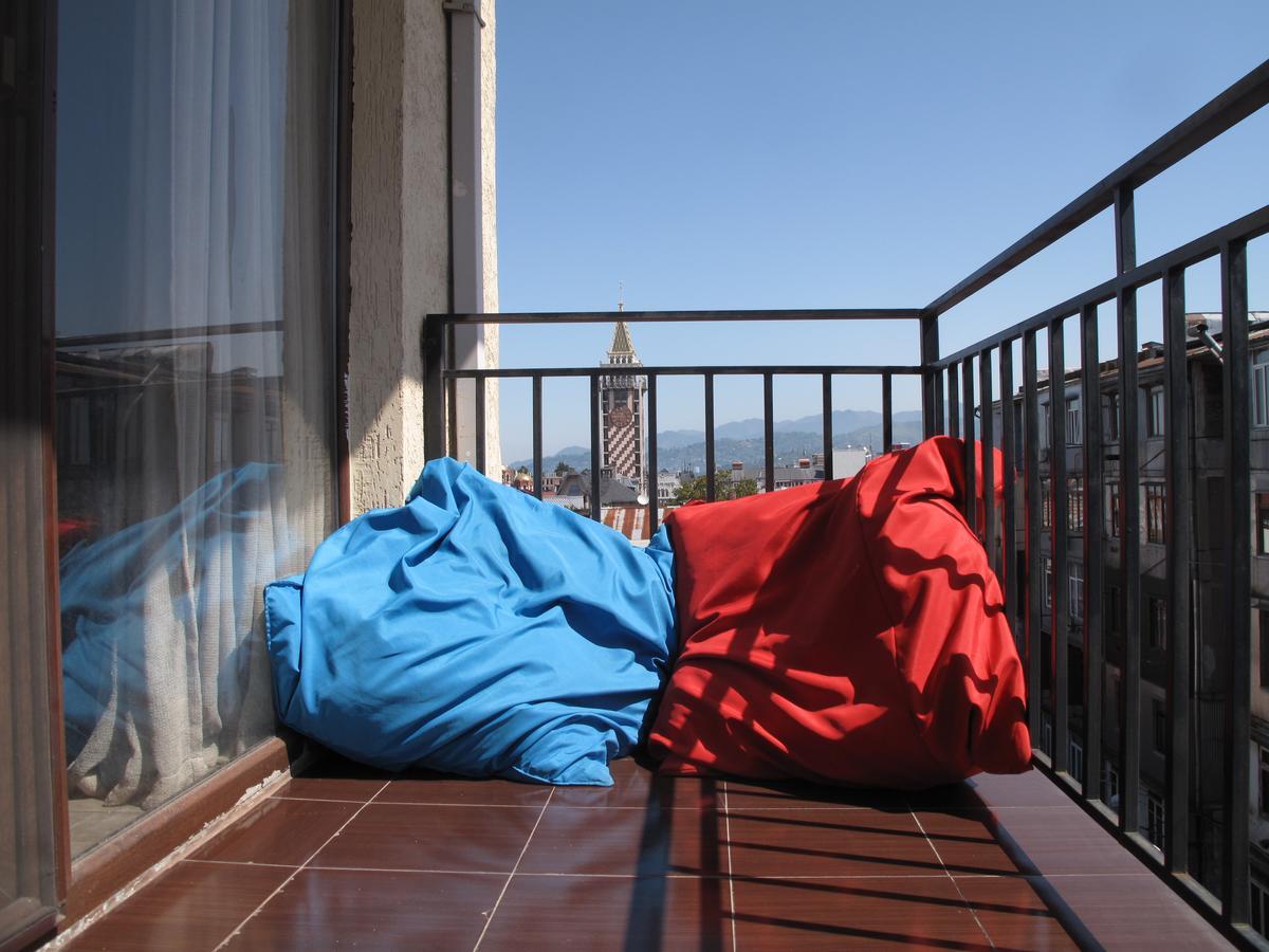 Great View Apartment Near Piazza Батуми Екстериор снимка
